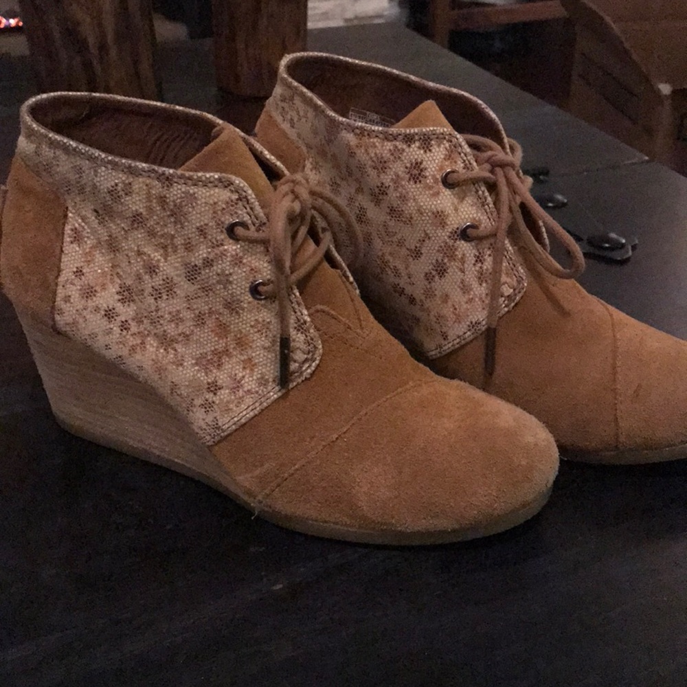 TOMS desert booties